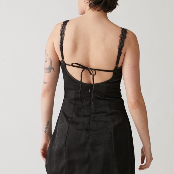 Urban Outfitters Black Lace Trim Dress 🖤 - Picture 4 of 8